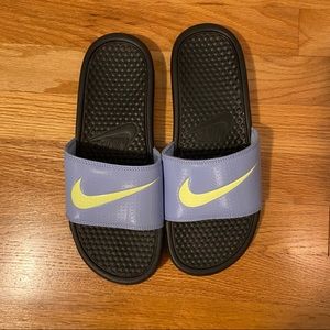 Nike Women's Benassi Slides